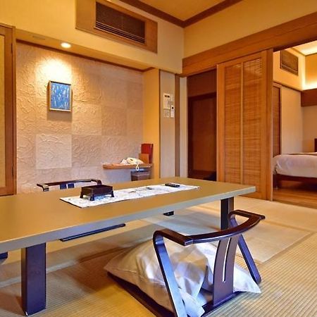 Atami Juraku Hotel Exteriér fotografie