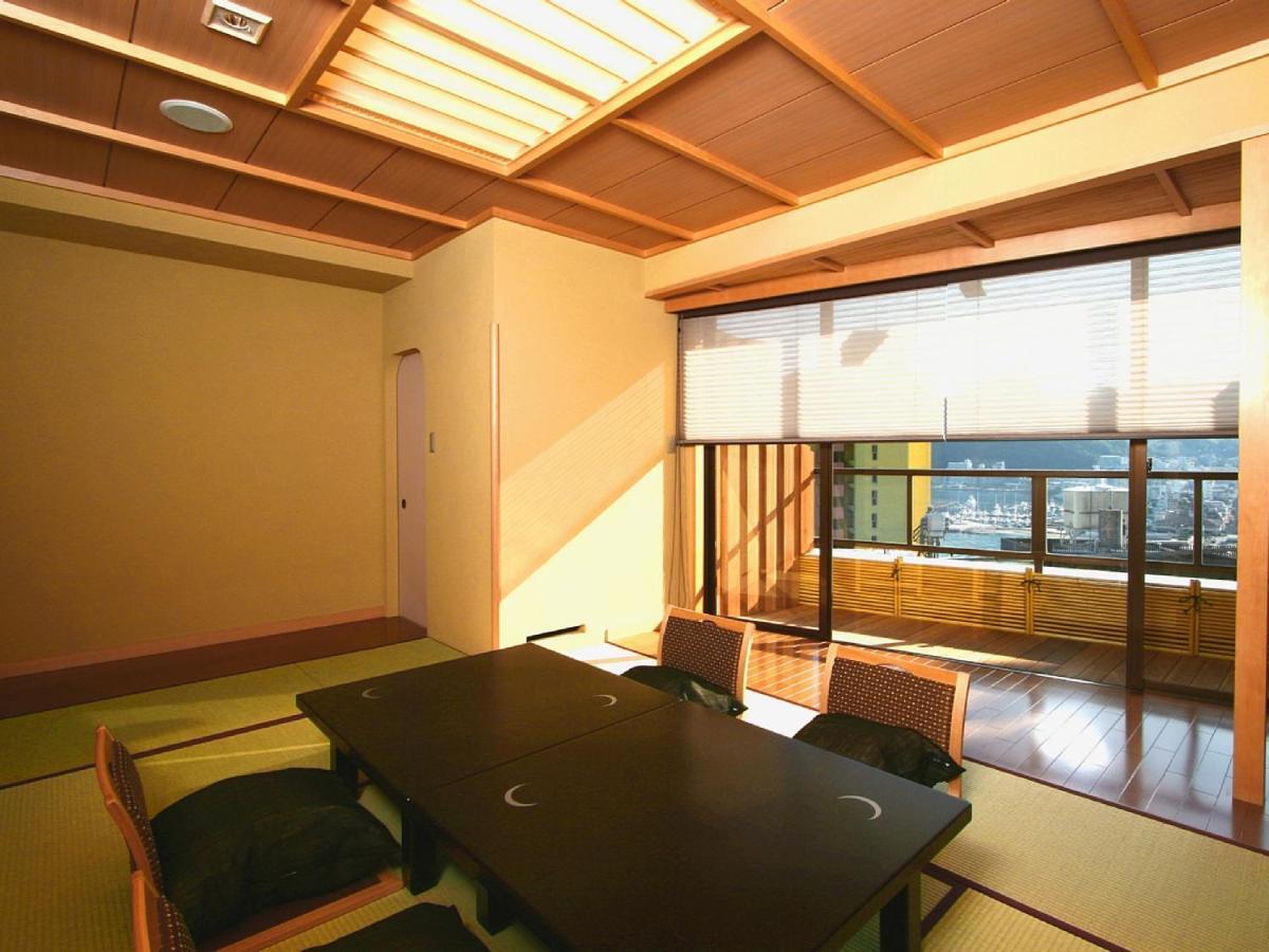 Atami Juraku Hotel Exteriér fotografie