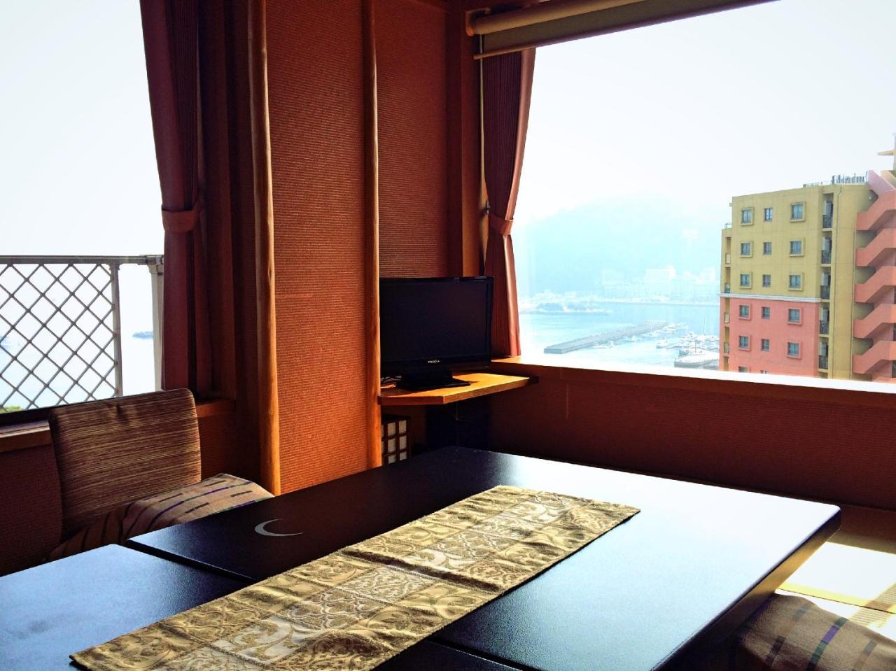 Atami Juraku Hotel Exteriér fotografie